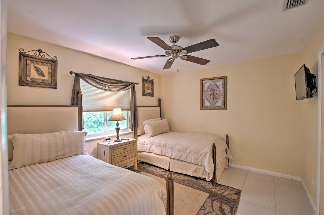 Canalfront Home With Private Saltwater Pool! جزيرة ماركو المظهر الخارجي الصورة
